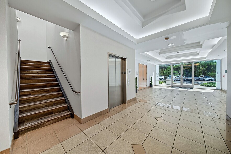 More Photos Of 1520 Bridgegate Dr, Diamond Bar Office For Lease