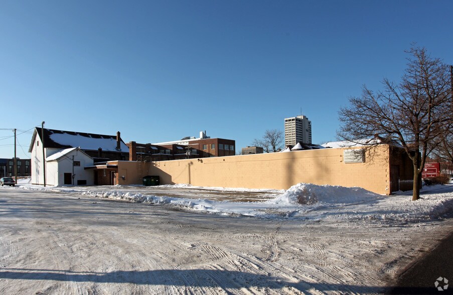 Primary Photo Of 219 Sycamore St, South Bend Lodge Meeting Hall For Lease