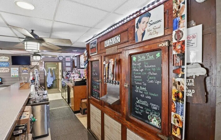 More Photos Of 3719 Abbott Rd, Orchard Park Restaurant For Sale