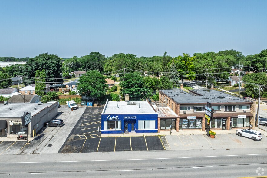 More Photos Of 108-110 S Northwest Hwy, Palatine General Retail For Sale