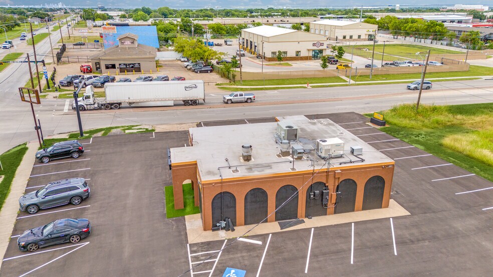 More Photos Of 2601 W Jefferson St, Grand Prairie Bar For Sale