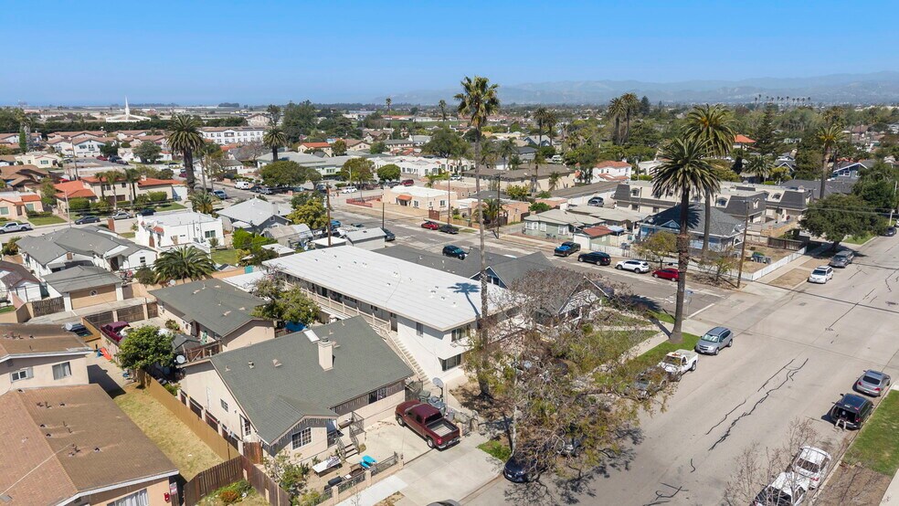 More Photos Of 611 S E St, Oxnard Apartments For Sale