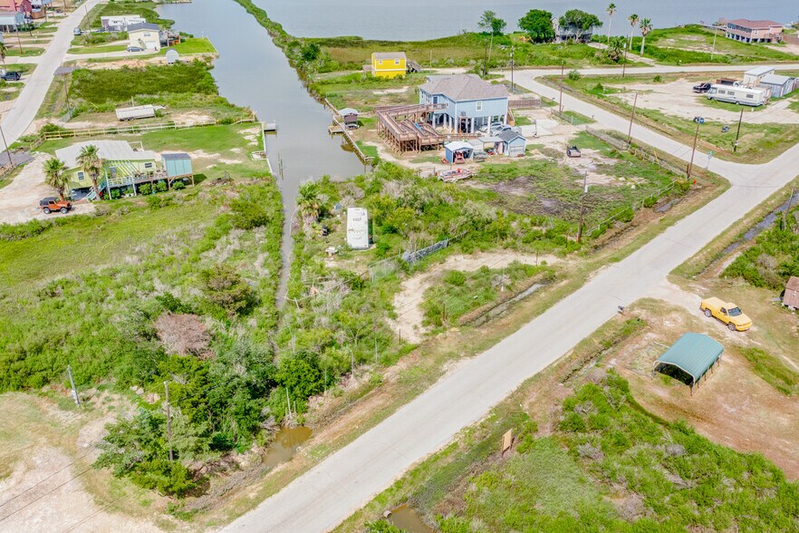 More Photos Of 0 Swan St, Hitchcock Land For Sale