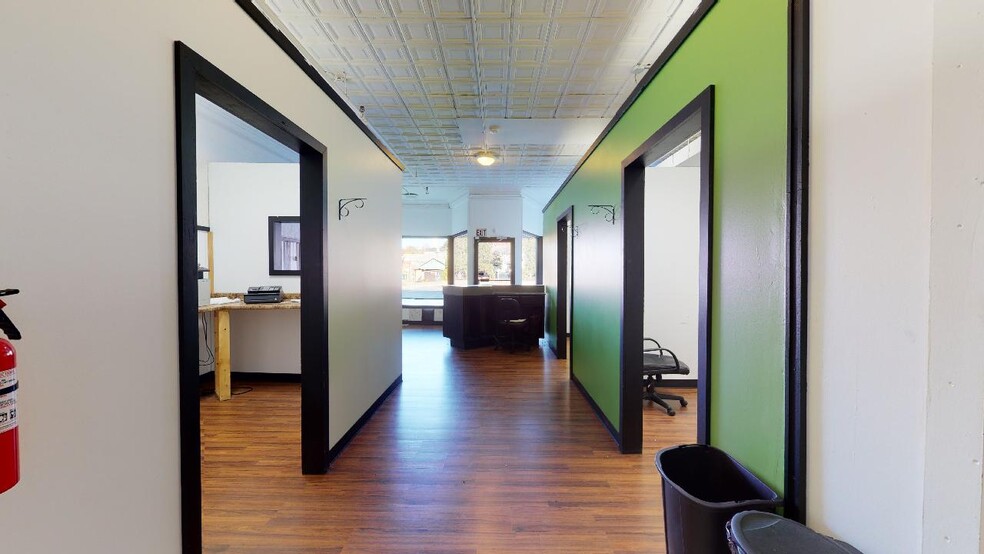 More Photos Of 168 Main St, Webster Apartments For Lease