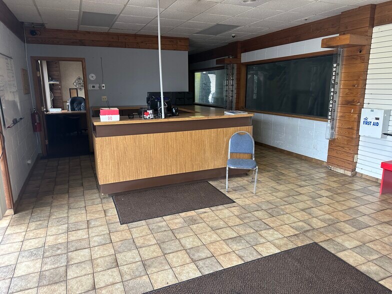 More Photos Of 3340 Church St, Stevens Point Carwash For Sale