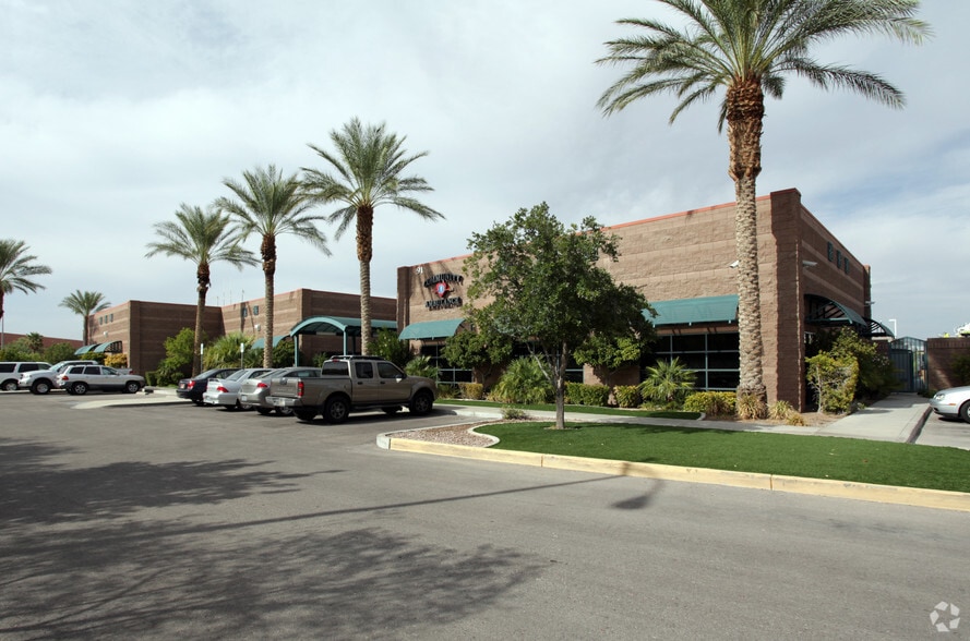 More Photos Of 91 Corporate Park Dr, Henderson Light Manufacturing For Lease