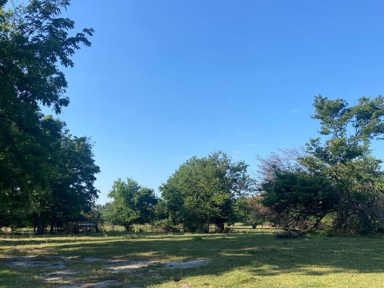 More Photos Of 3300 W Kearney St, Springfield Land For Sale