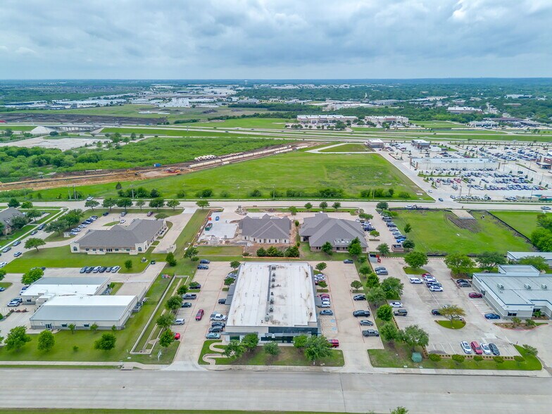 More Photos Of 221 Regency Pky, Mansfield Medical For Lease