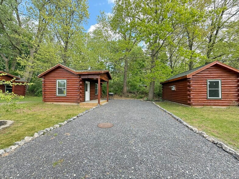 More Photos Of 984 Waterloo Geneva Rd, Waterloo Township Trailer Camper Park For Sale
