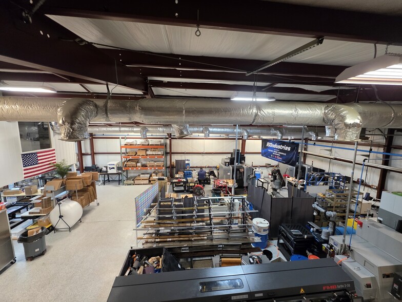 More Photos Of 16 Finch St, Hilton Head Warehouse For Sale