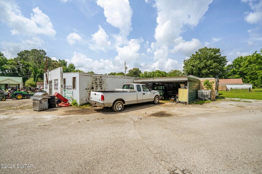 More Photos Of 308 W Main St, Bradford Auto Repair For Sale