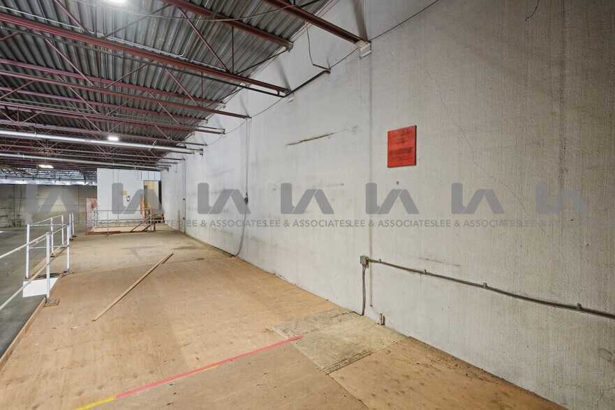 More Photos Of 18788 96th Ave, Surrey Warehouse For Lease
