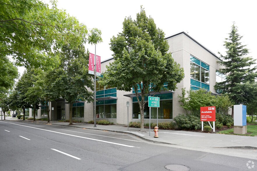 More Photos Of 9600 NE Cascades Pky, Portland Unknown For Lease