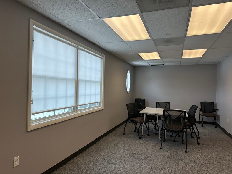 More Photos Of 375 Bay Rd, Queensbury Medical For Lease
