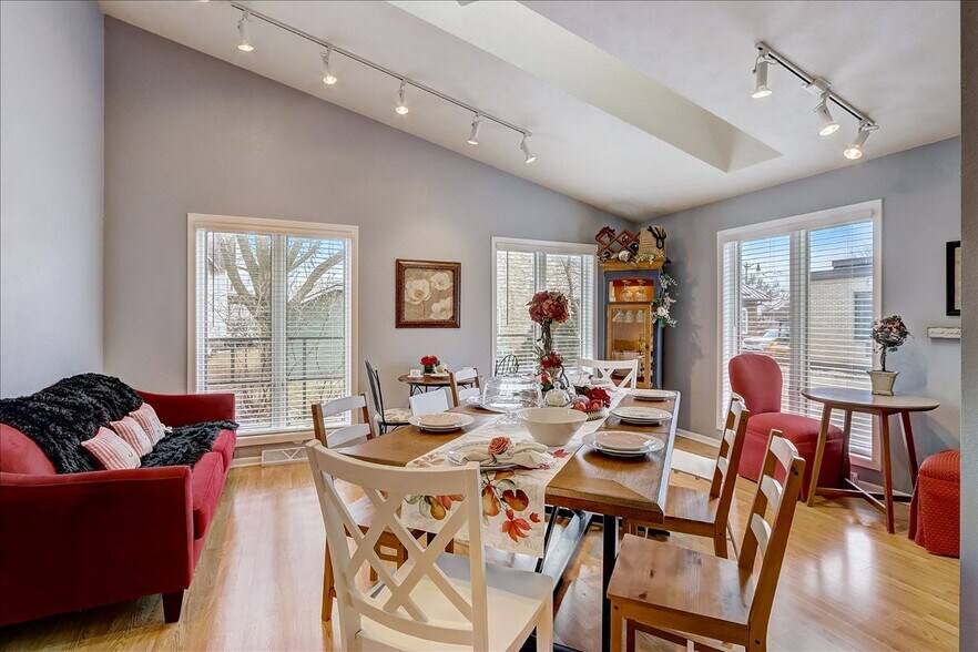 More Photos Of 111-113 Depot, Johnson Creek Medical For Sale