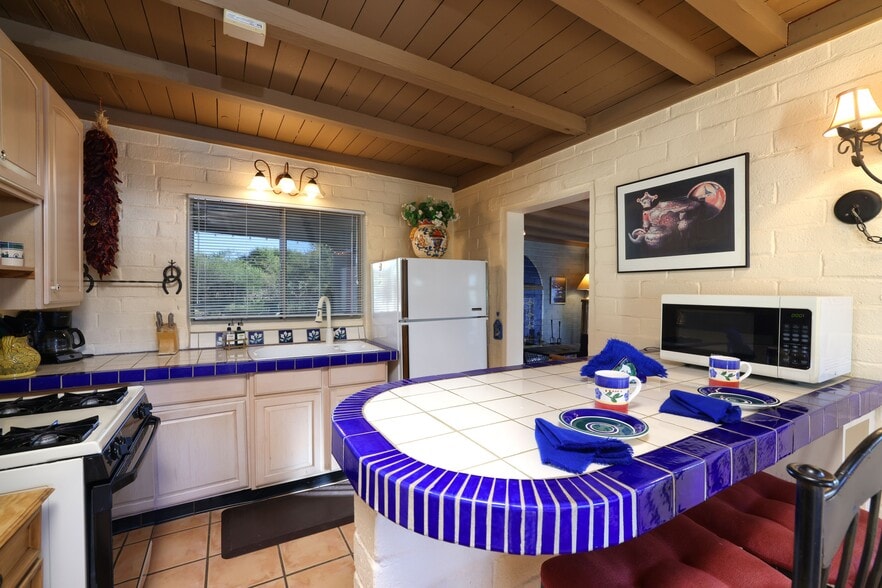 More Photos Of 1401 N Camino Cordon Rd, Tucson Apartments For Sale