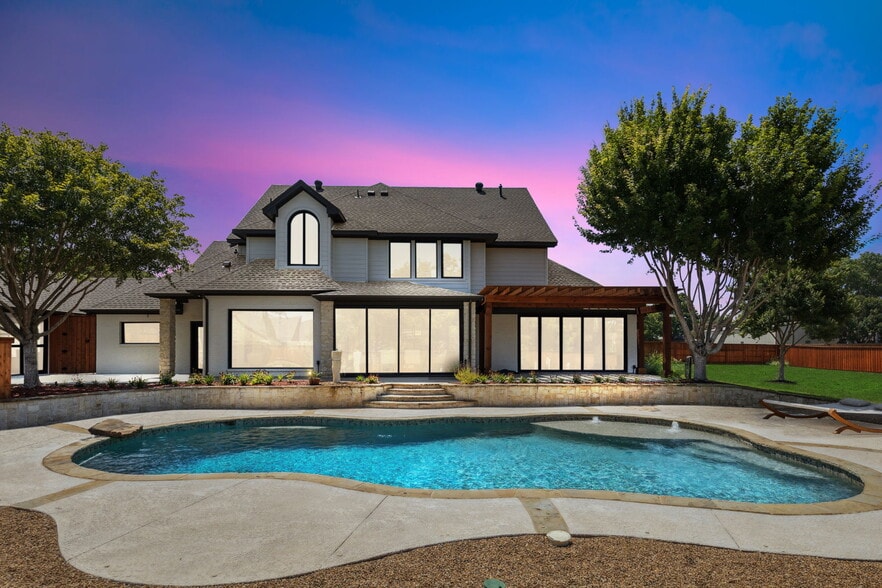 More Photos Of 615 Brewer Rd, Southlake Specialty For Sale