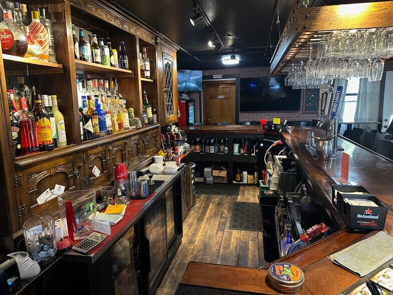 More Photos Of 131 Church St, Granville Specialty For Sale