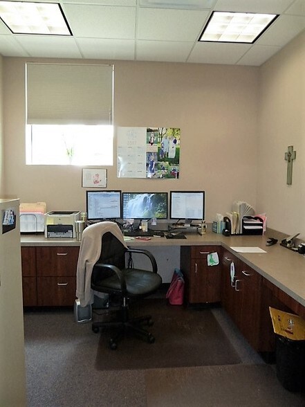 More Photos Of 930 W Ralph Hall Pky, Rockwall Medical For Lease