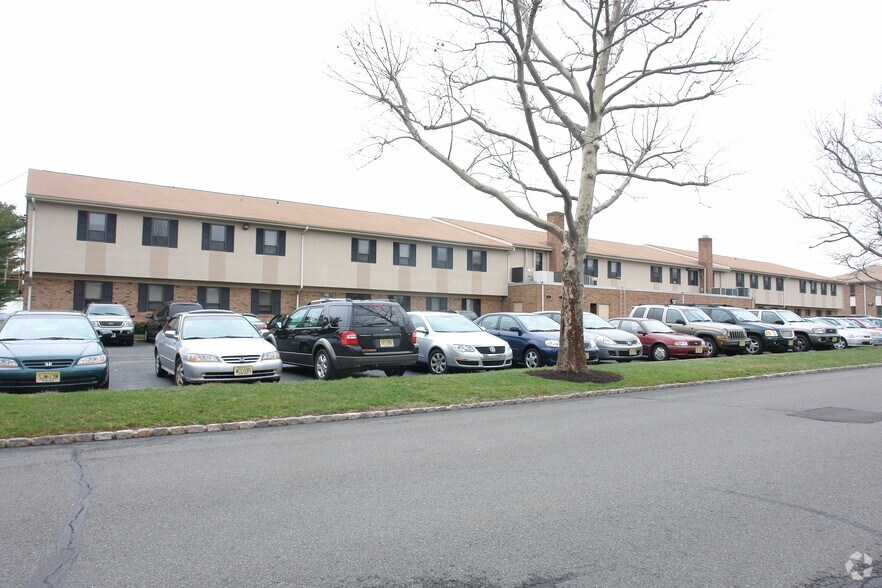 More Photos Of 201-250 Wall St, Princeton Office For Lease