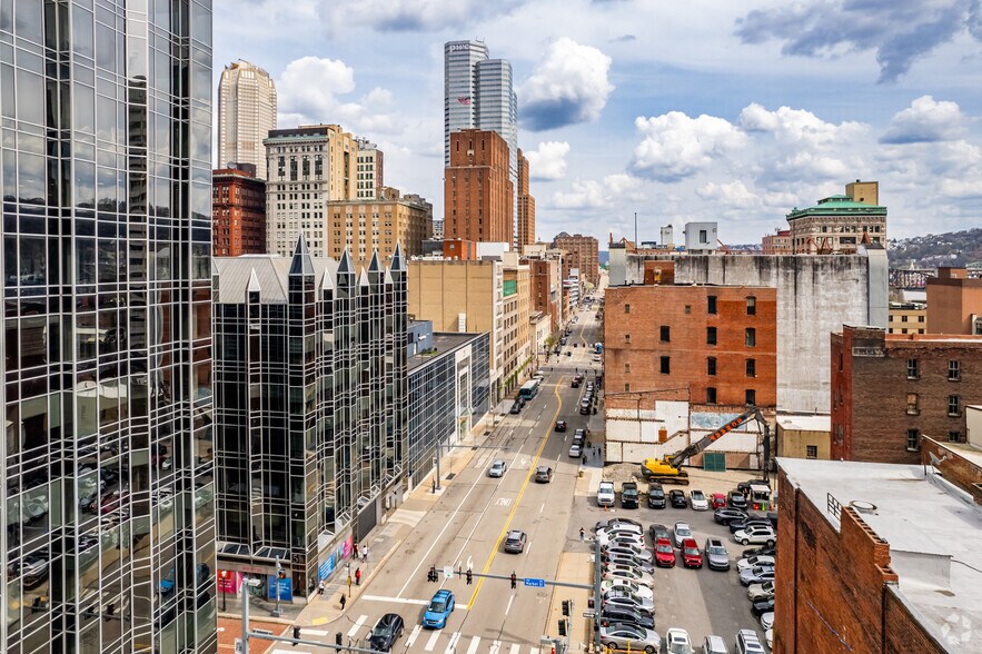 More Photos Of 5 Ppg Pl, Pittsburgh Office For Lease