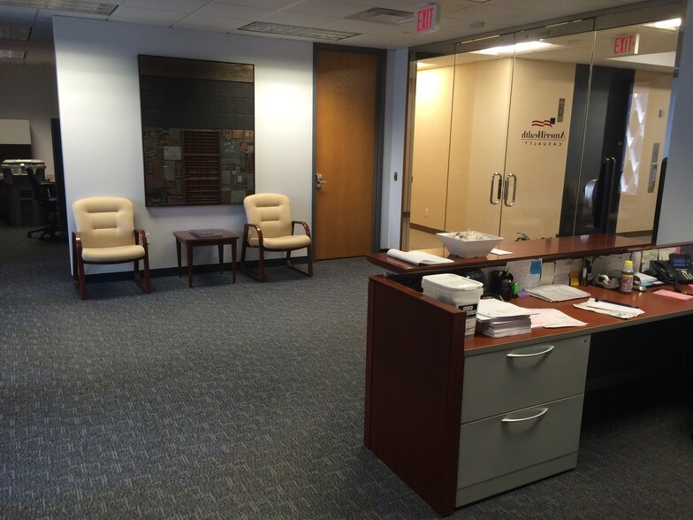 More Photos Of 11 Stanwix St, Pittsburgh Office For Lease