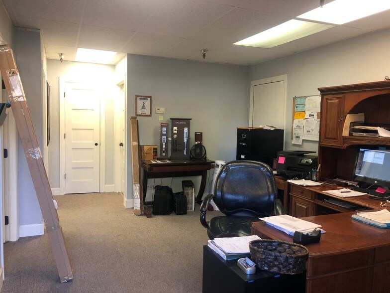 More Photos Of 5748 E Shields Ave, Fresno Warehouse For Lease