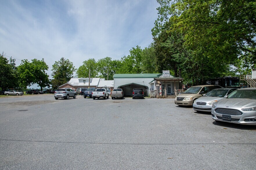 More Photos Of 22572 Bridgeville Hwy, Seaford Auto Dealership For Sale