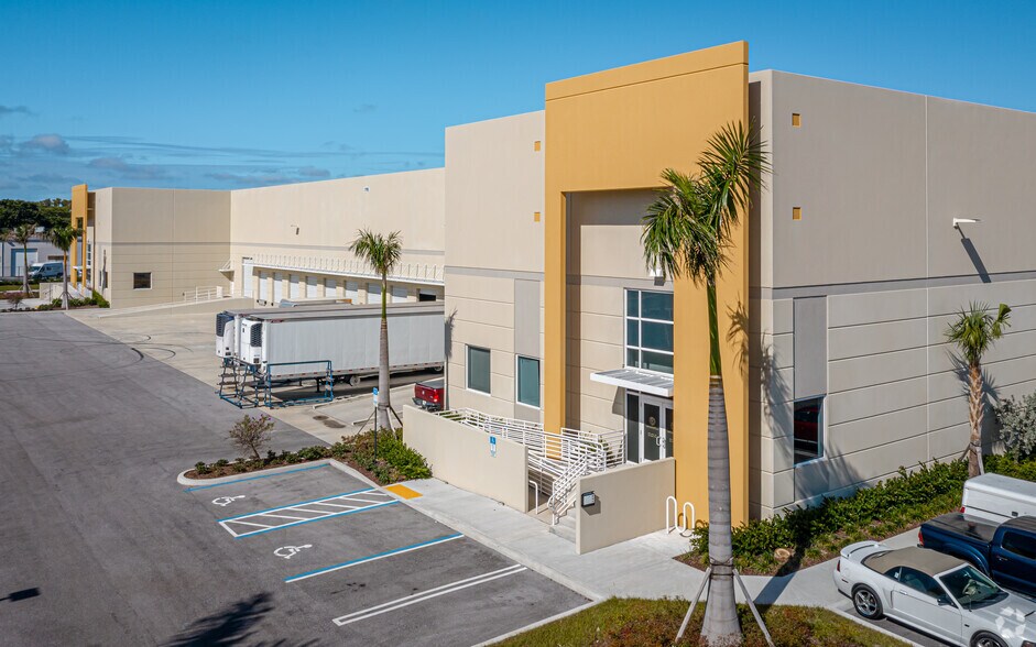 Primary Photo Of 1210 SW 35th Ave, Boynton Beach Unknown For Lease