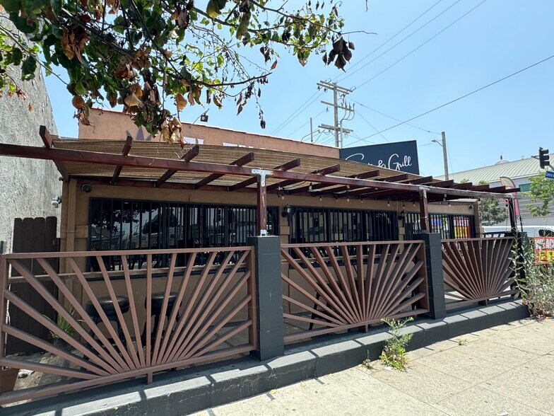 More Photos Of 3330 S Central Ave, Los Angeles Storefront Retail Residential For Lease