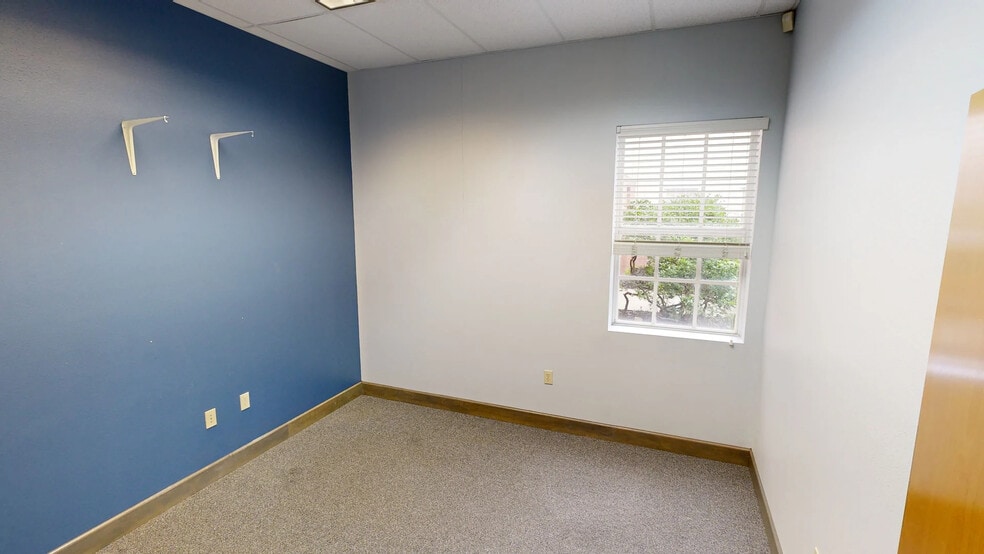More Photos Of 6790 New Tampa Hwy, Lakeland Unknown For Lease