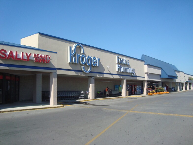 More Photos Of 1905 N Jackson St, Tullahoma Unknown For Lease