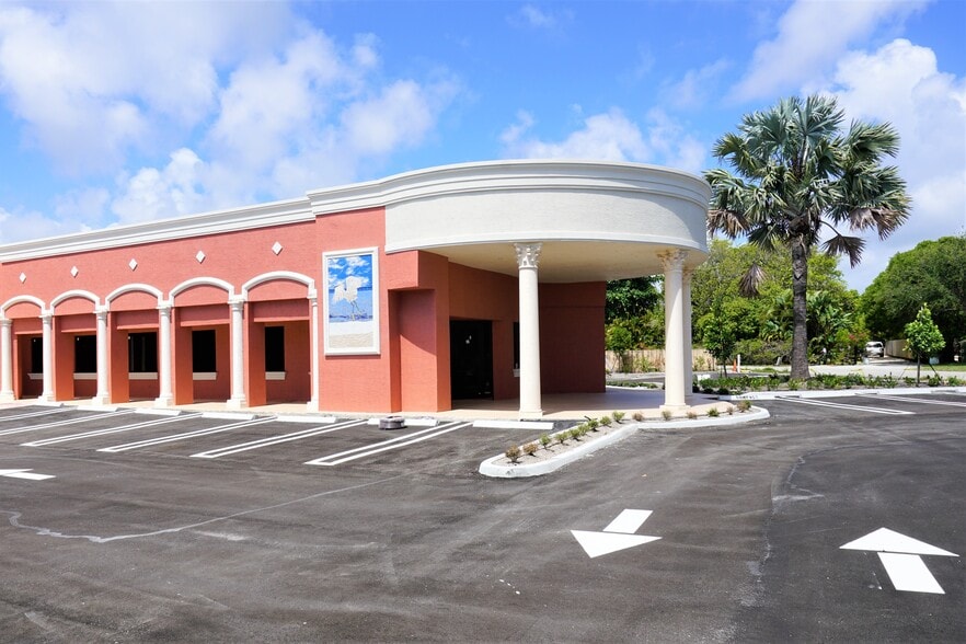 More Photos Of 2923 S Federal Hwy, Boynton Beach General Retail For Lease