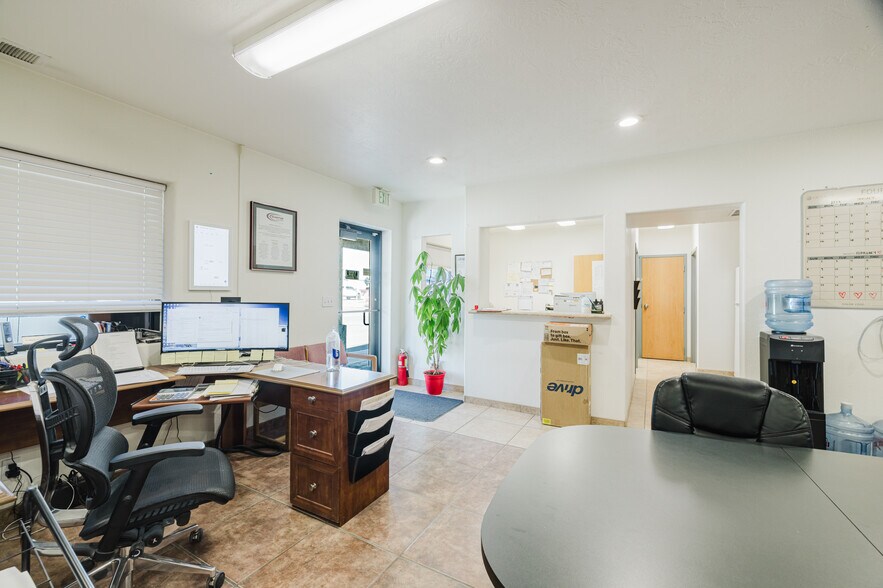 More Photos Of 1070 Silver St, Elko Manufacturing For Lease