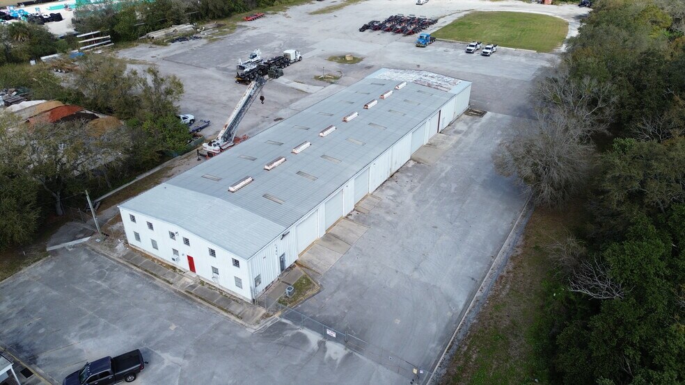 More Photos Of 9516 E Dr Martin Luther King Blvd, Tampa Warehouse For Lease