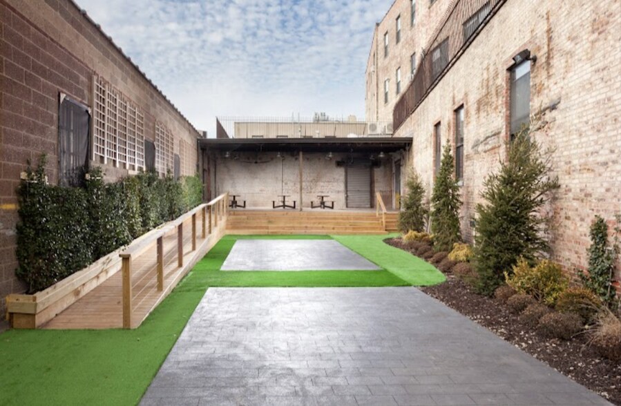 More Photos Of 3511 9th St, Long Island City Office Residential For Lease