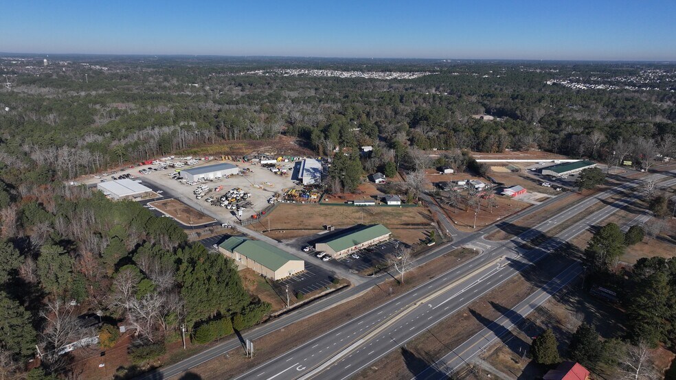 Primary Photo Of 4758 US Highway 301 S, Hope Mills Light Distribution For Lease