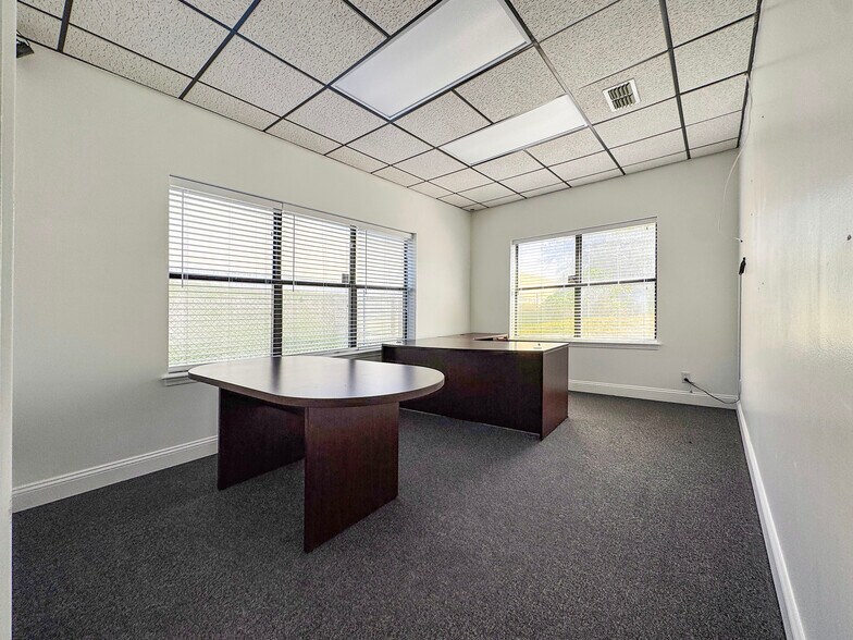 More Photos Of 2865 Plummer Cove Rd, Jacksonville Office For Sale