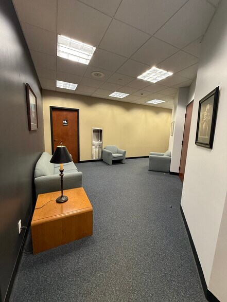 More Photos Of 700 Washington St, Columbus Office For Lease