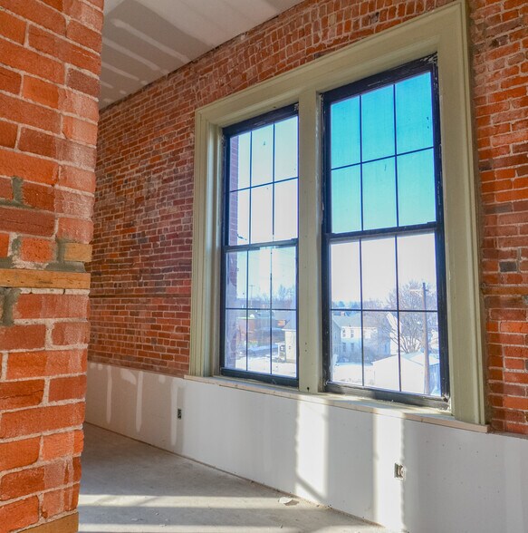 More Photos Of 725 Bellows Ave, Columbus Office Residential For Sale