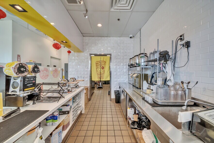 More Photos Of 1411 S Garfield Ave, Alhambra Office For Lease