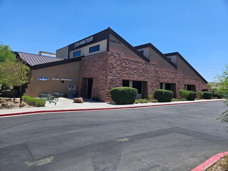 More Photos Of 10595 Discovery Dr, Las Vegas Storefront For Sale