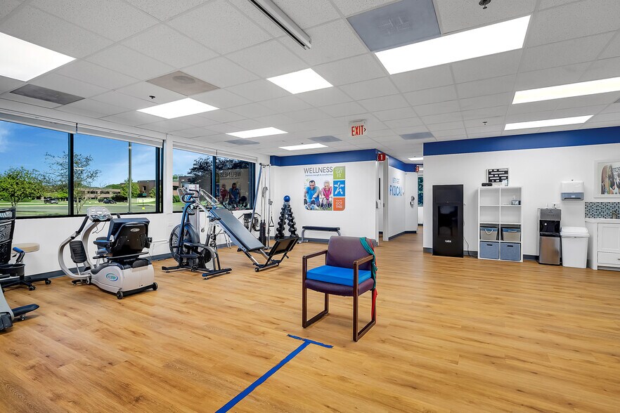 More Photos Of 1751 S Naperville Rd, Wheaton Medical For Sale