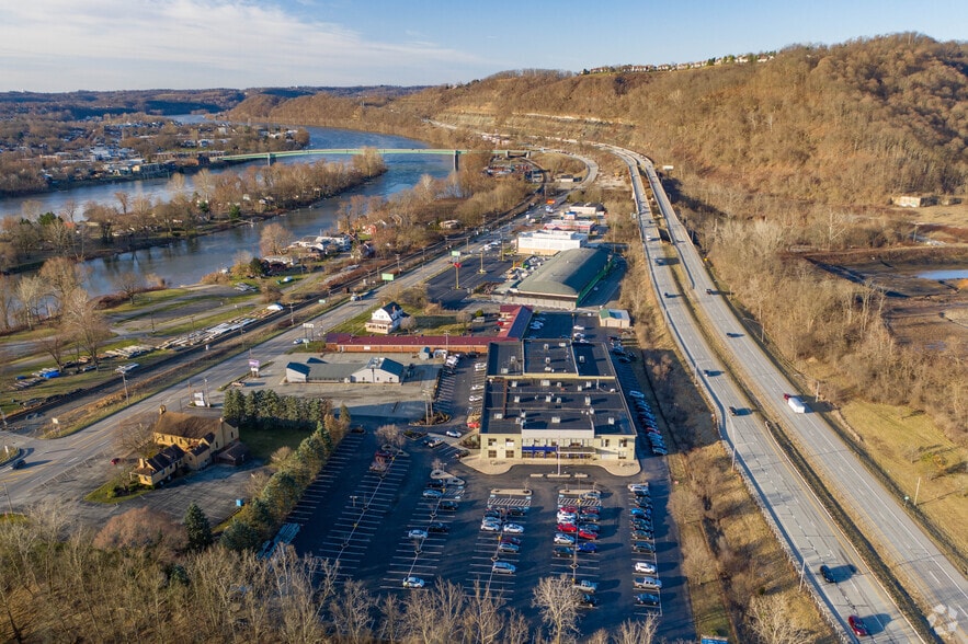 More Photos Of 2585 Freeport Rd, Pittsburgh Medical For Lease