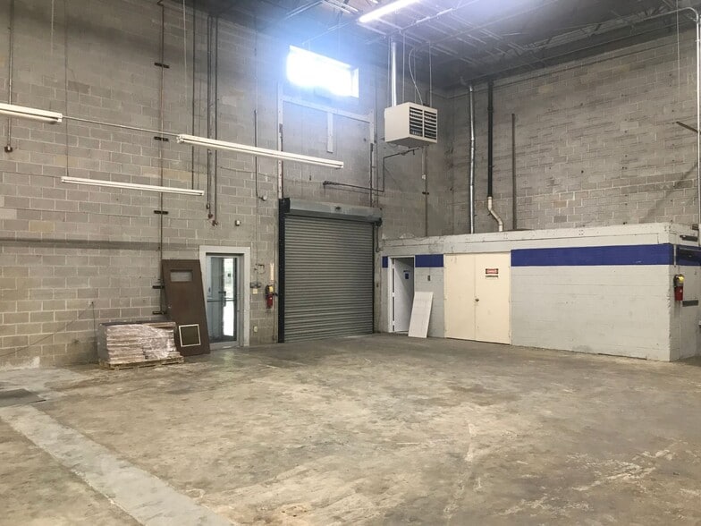 More Photos Of 774 Forrest St NW, Atlanta Warehouse For Lease