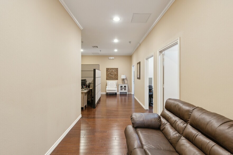 More Photos Of 4686 Mcdermott Rd, Plano Medical For Sale