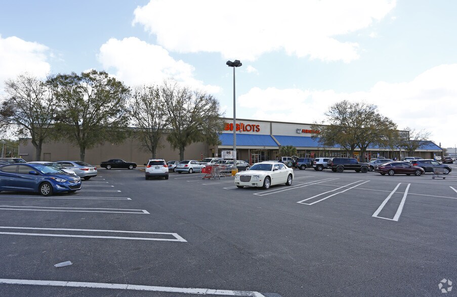 Primary Photo Of 1520 3rd St SW, Winter Haven Unknown For Lease