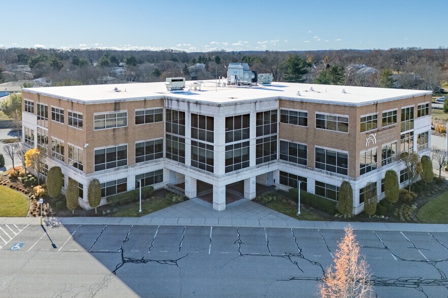 More Photos Of 1 Coastway Blvd, Warwick Office For Lease