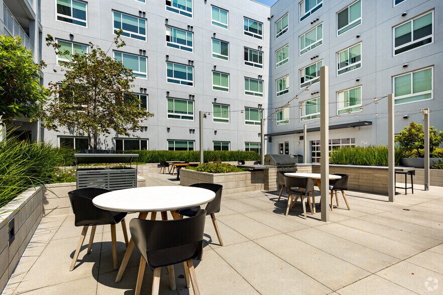 More Photos Of 1200 S Broadway, Los Angeles Apartments For Lease