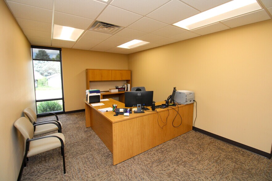 More Photos Of 100 E 3rd St, Galva Office For Sale